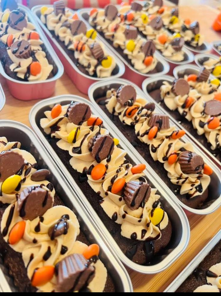 Reece's Pieces Mini Cake Pans